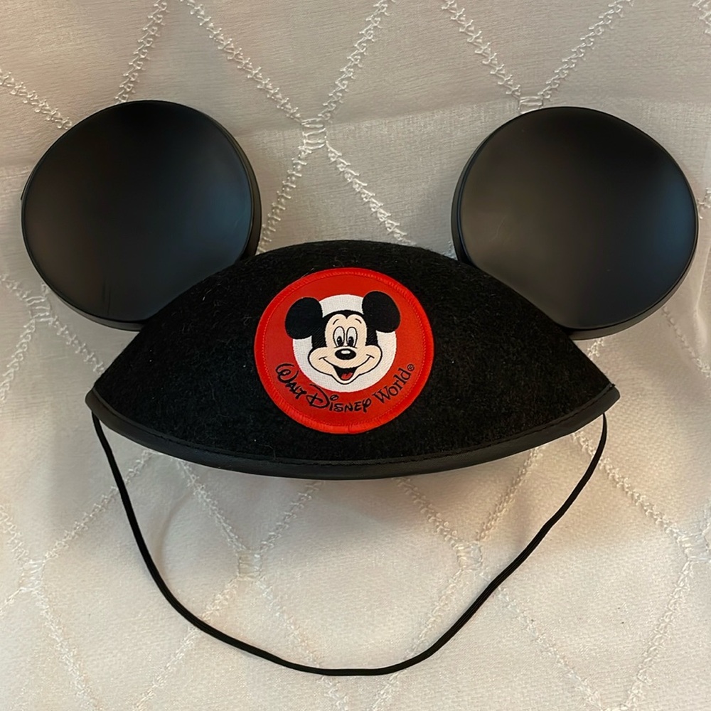 Walt Disney World “Who’s the leader of the club?” Mickey Mouse Ears Hat Adult